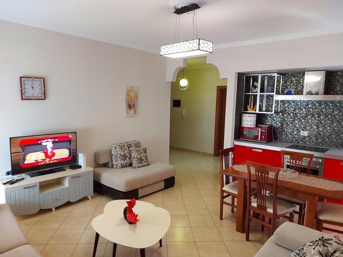 דורס Bral Apartments 8 Two-Bedroom Beachfront מראה חיצוני תמונה