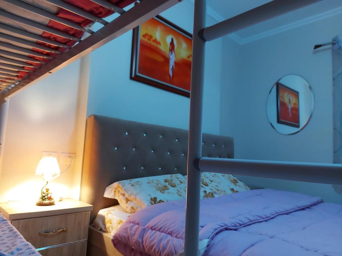 דורס Bral Apartments 8 Two-Bedroom Beachfront מראה חיצוני תמונה