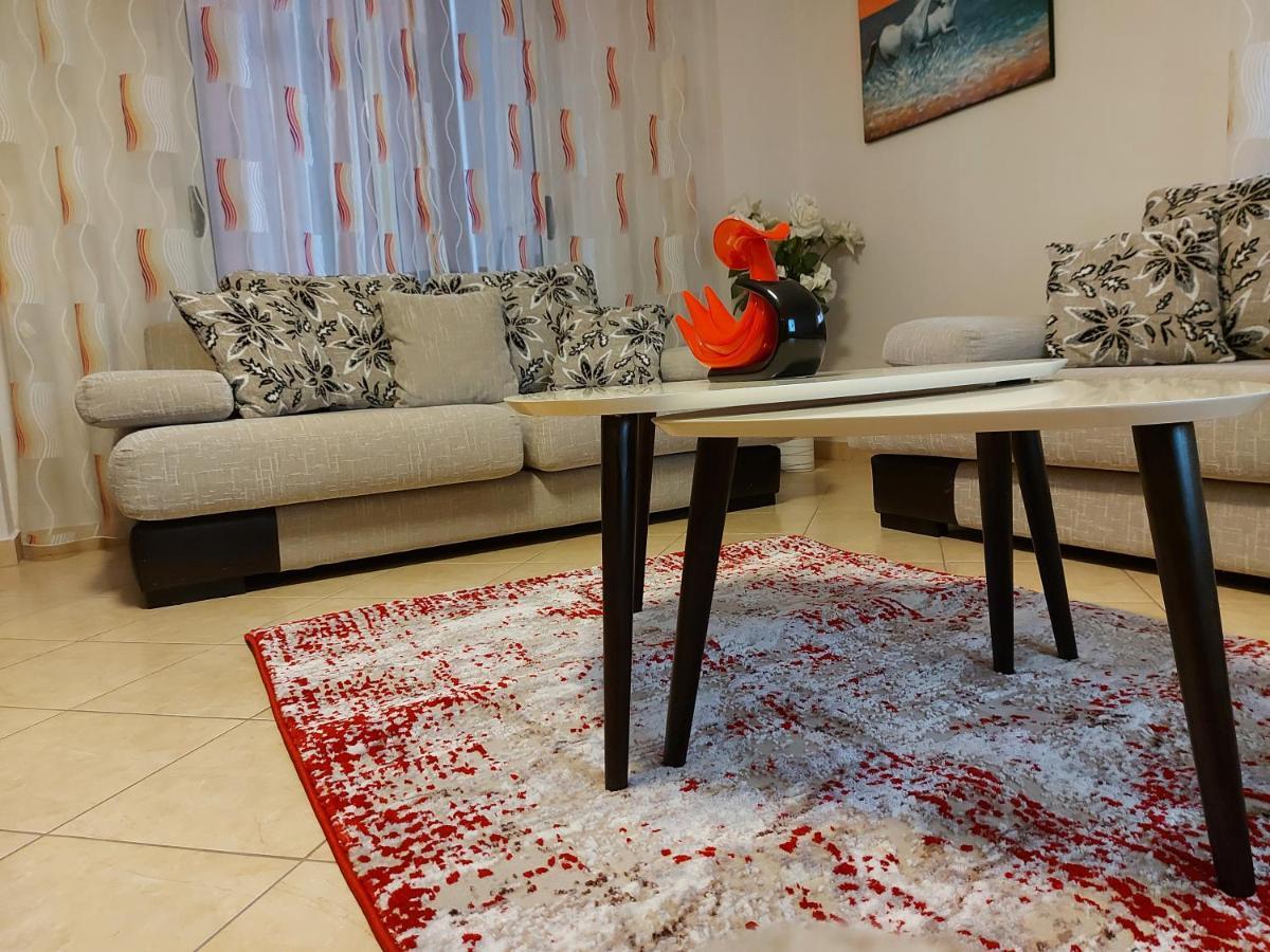 דורס Bral Apartments 8 Two-Bedroom Beachfront מראה חיצוני תמונה